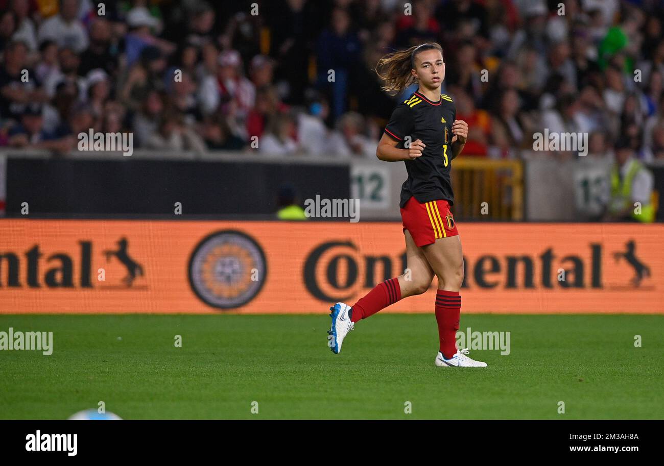 Die Belgierin Jody Vangheluwe wurde am Donnerstag, dem 16. Juni 2022, während des Freundschaftsspiels zwischen der belgischen Nationalmannschaft der Frauen, den Red Flames, und der englischen Nationalmannschaft der Frauen, Lionesses, in Wolverhampton, Großbritannien, in Aktion gezeigt. BELGA FOTO DAVID CATRY Stockfoto