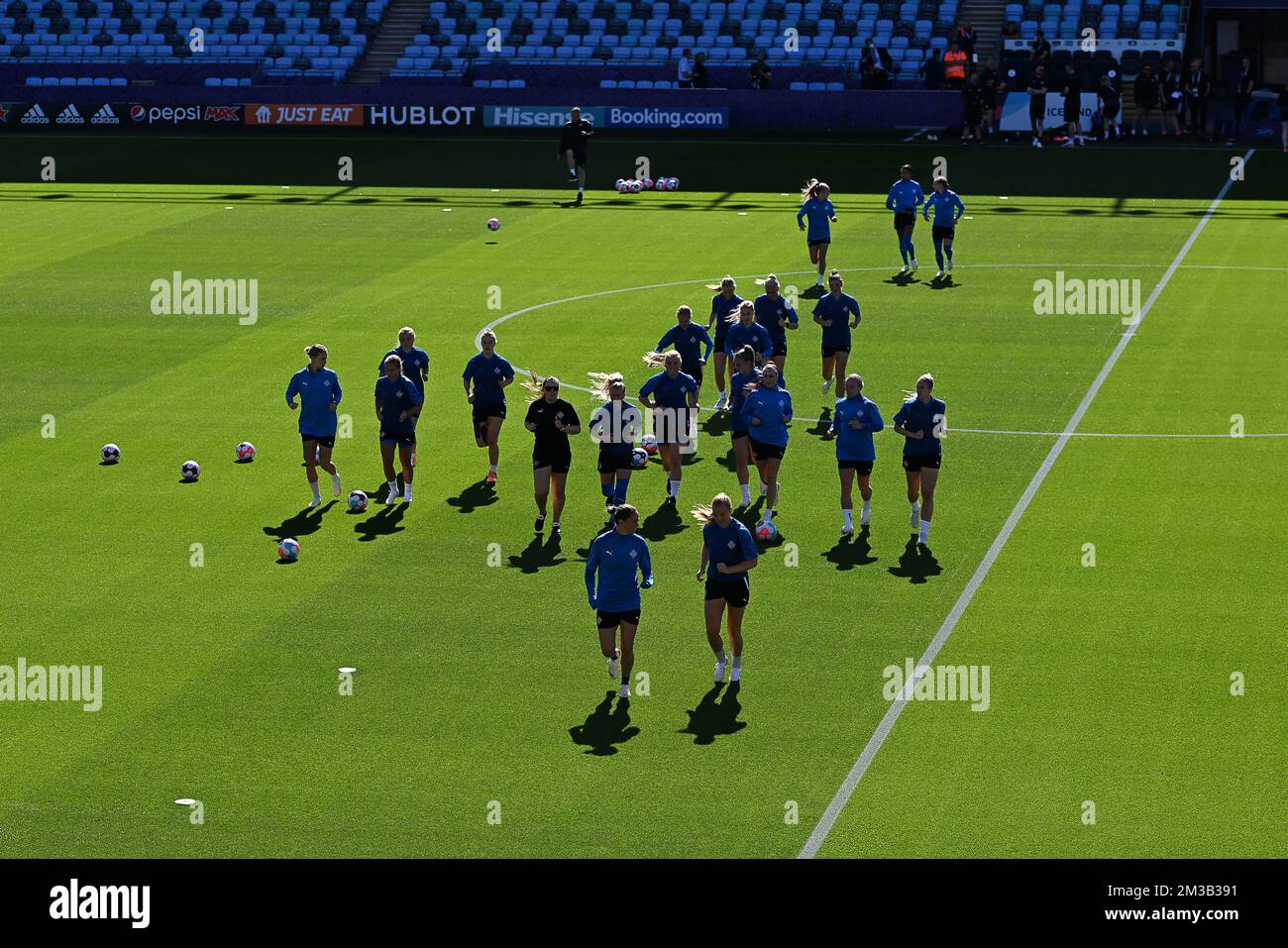 Die Abbildung zeigt ein Training der isländischen Nationalmannschaft der Frauen am Samstag, dem 09. Juli 2022 in Wigan, England, vor dem ersten Gruppenspiel in der Gruppe D des Women's Euro 2022 Turniers. Die UEFA-Fußball-Europameisterschaft der Frauen 2022 findet vom 6. Bis 31. Juli statt. BELGA FOTO DAVID CATRY Stockfoto