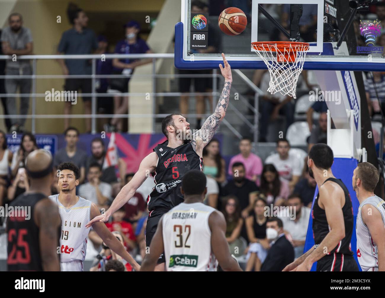 Georgiens Alexander Mamukelashvili in Aktion während des Spiels zwischen den belgischen Löwen und Georgien, Spiel eins von fünf in der Gruppe A bei der EuroBasket 2022, Donnerstag, 01. September 2022, im Tbilisi Sports Palace, in Tiflis, Georgien. Die Basketball-Europameisterschaft findet vom 1. Bis 18. September statt. BELGA FOTO NIKOLA KRSTIC Stockfoto