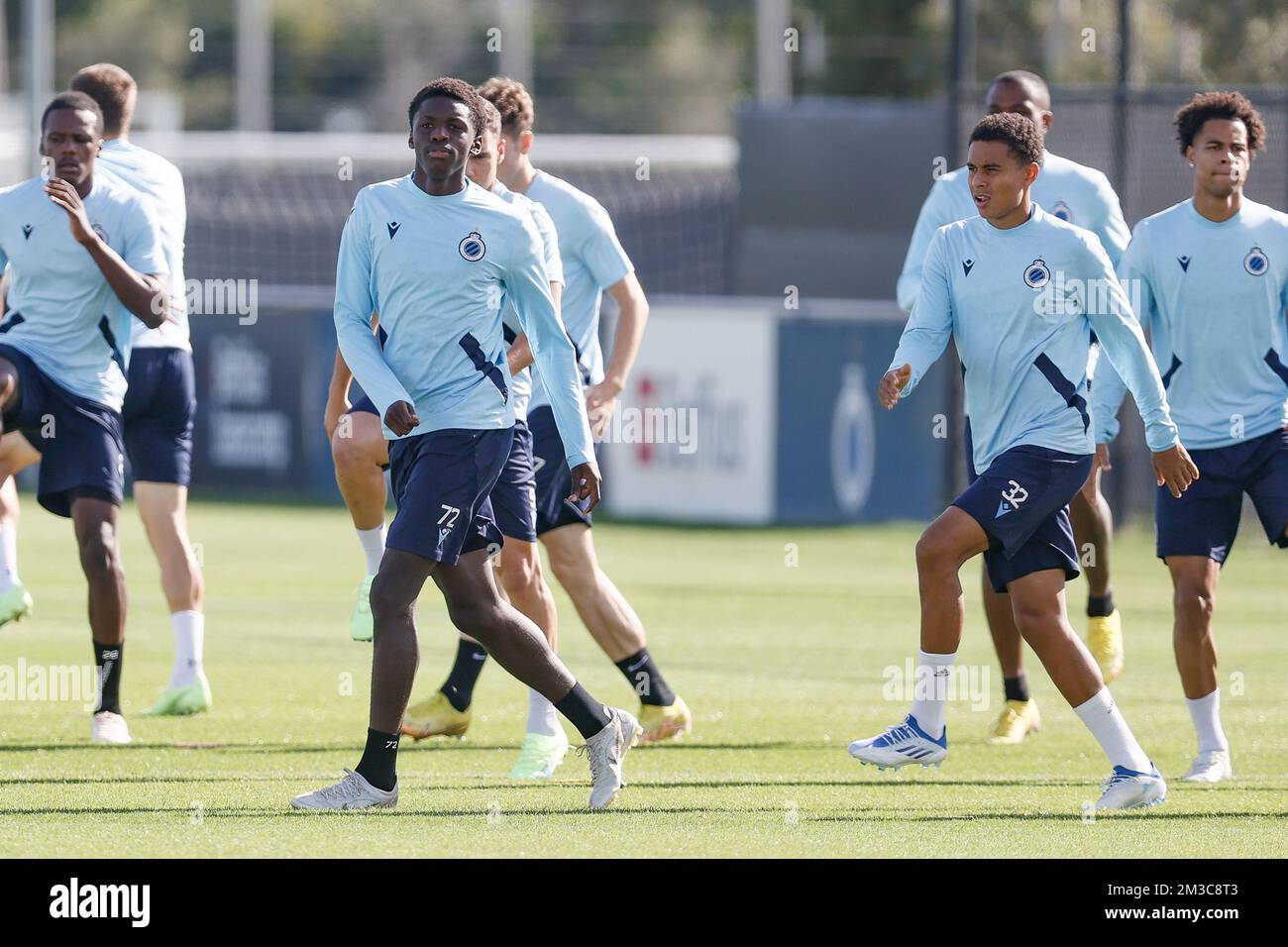 Noah Mbamba Muanda des Clubs wurde am Dienstag, den 06. September 2022 in Brügge auf einer Trainingssitzung des belgischen Fußballteams Club Brugge KV in Vorbereitung des morgigen Spiels gegen den deutschen Bayer 04 Leverkusen am Eröffnungstag der UEFA Champions League-Gruppenbühne gezeigt. BELGA FOTO BRUNO FAHY Stockfoto