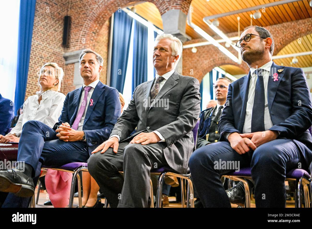 Innenministerin Annelies Verlinden, Premierminister Alexander De Croo, König Philippe - Filip von Belgien und Justizminister Vincent Van Quickenborne im Bild bei einem königlichen Besuch bei der DSU, Direktion der Sondereinheiten, der Bundespolizei, in Etterbeek, Brüssel, am Donnerstag, den 29. September 2022 in Brüssel. BELGA FOTO ERIC LALMAND Stockfoto