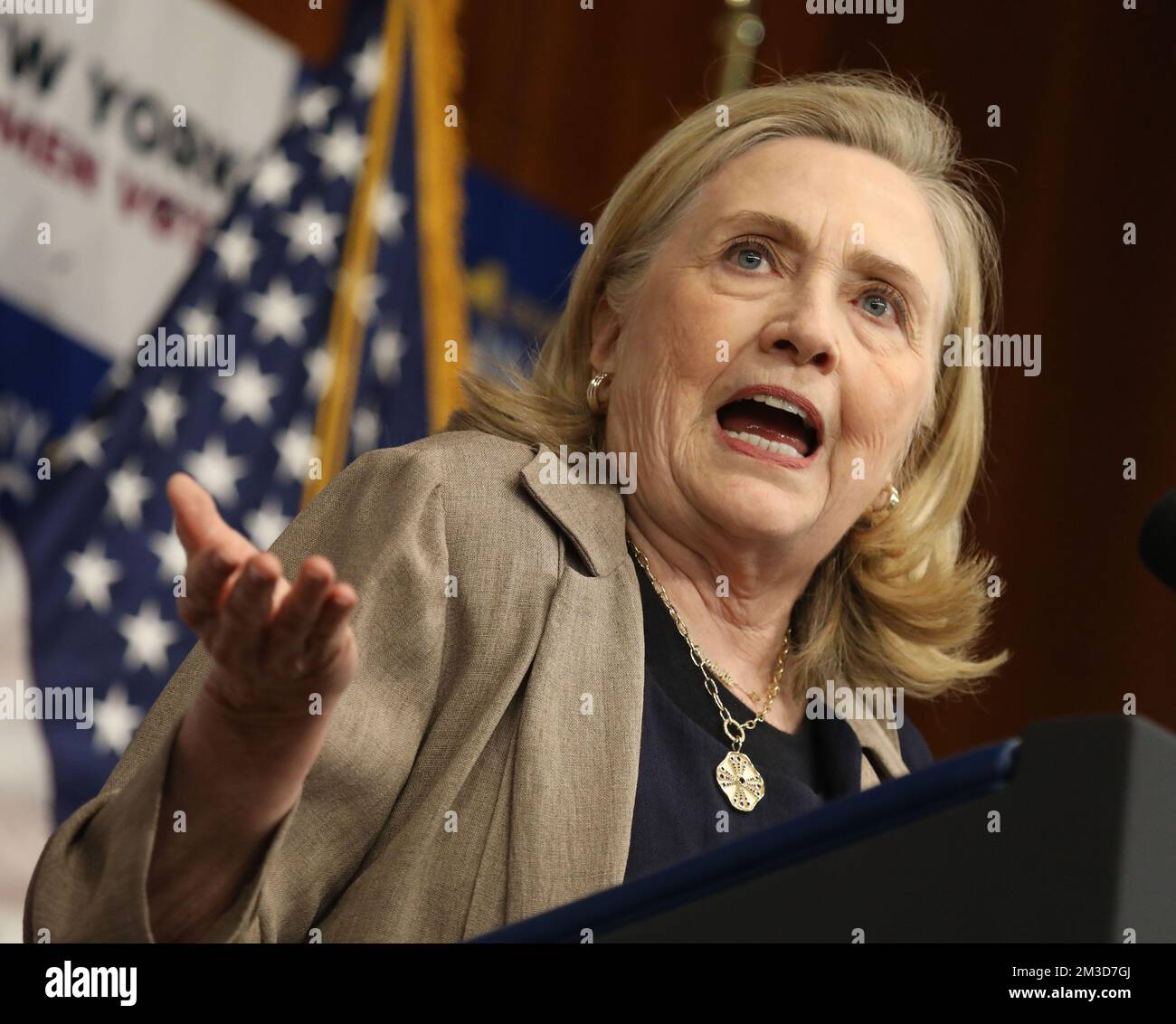 ZUMA Best Images of 2022: 3. November 2022, New York, New York, USA: HILLARY CLINTON spricht auf der New York Women Vote Campaign Rally zur Unterstützung von New Yorker Gouverneur Kathy Hochul und demokratischen Kandidaten am Barnard College in Upper Manhattan. (Kreditbild: © Nancy Kaszerman/ZUMA Press Wire)ZUMA Beste Bilder von 2022: Stockfoto