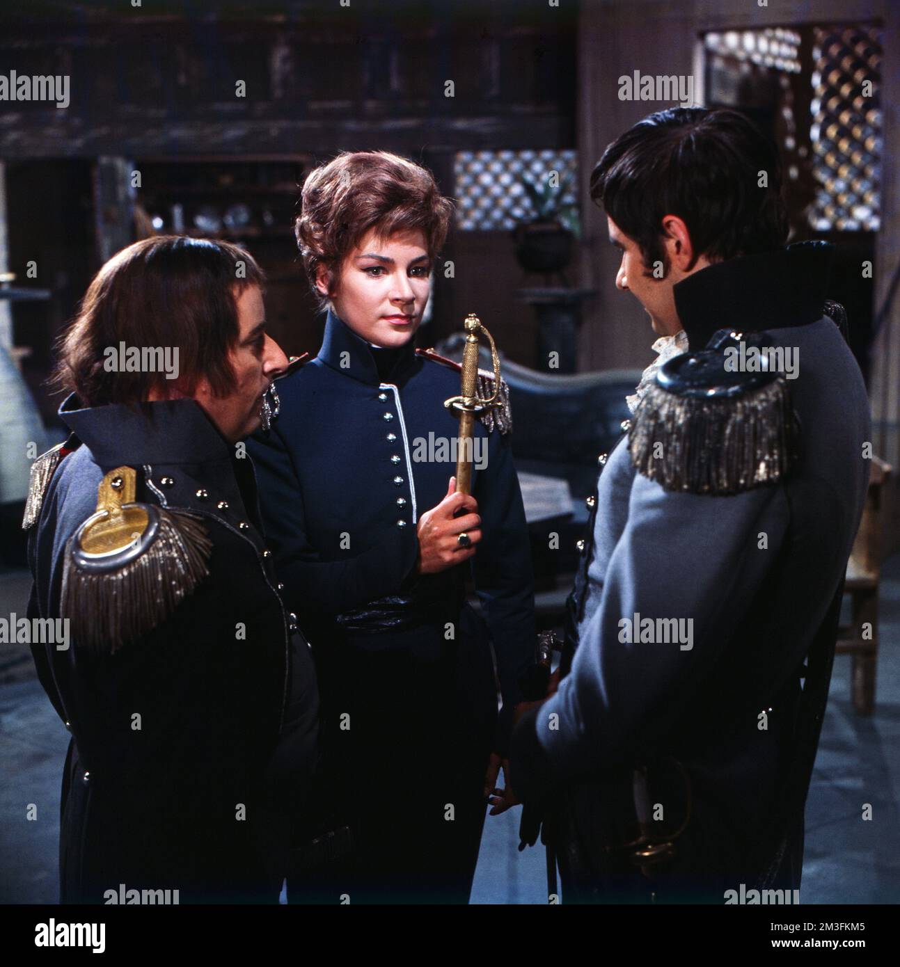 Der Mann des Schicksals, Fernsehfilm nach dem Roman von George Bernard Show, Deutschland 1963, Regie: Hans Dieter Schwarze, Darsteller: Klaus Schwarzkopf, Ingrid Ernest, Gert Baltus Stockfoto