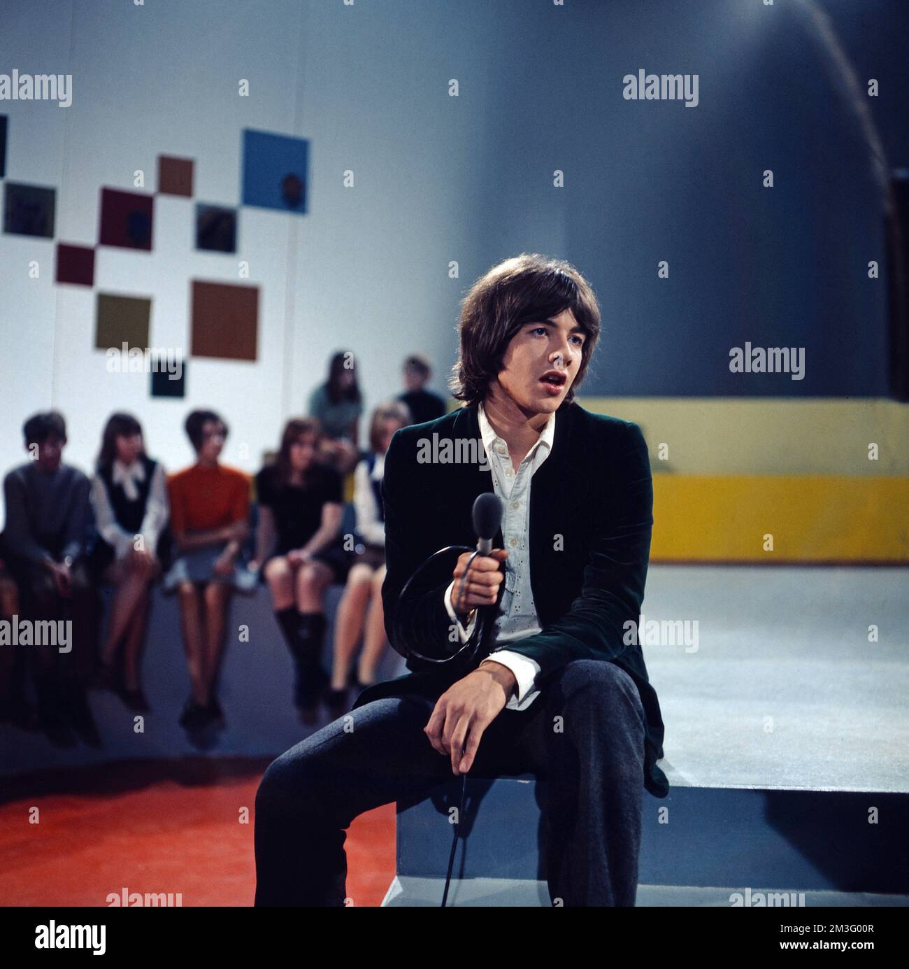 Duncan Browne, englischer Sänger und Musiker, TV-Auftritt in Deutschland, ca. 1969. Duncan Browne, englischer Sänger und Songwriter, TV-Aufführung in Deutschland, ca. 1969. Stockfoto