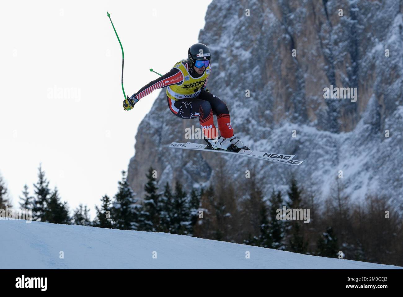 James Crawford (CAN) während des Audi FIS Alpine Ski World Cup Men's Downhill Race am Saslong Slope am 15. Dezember 2022 Val Gardena, Bozen, Italien. Stockfoto