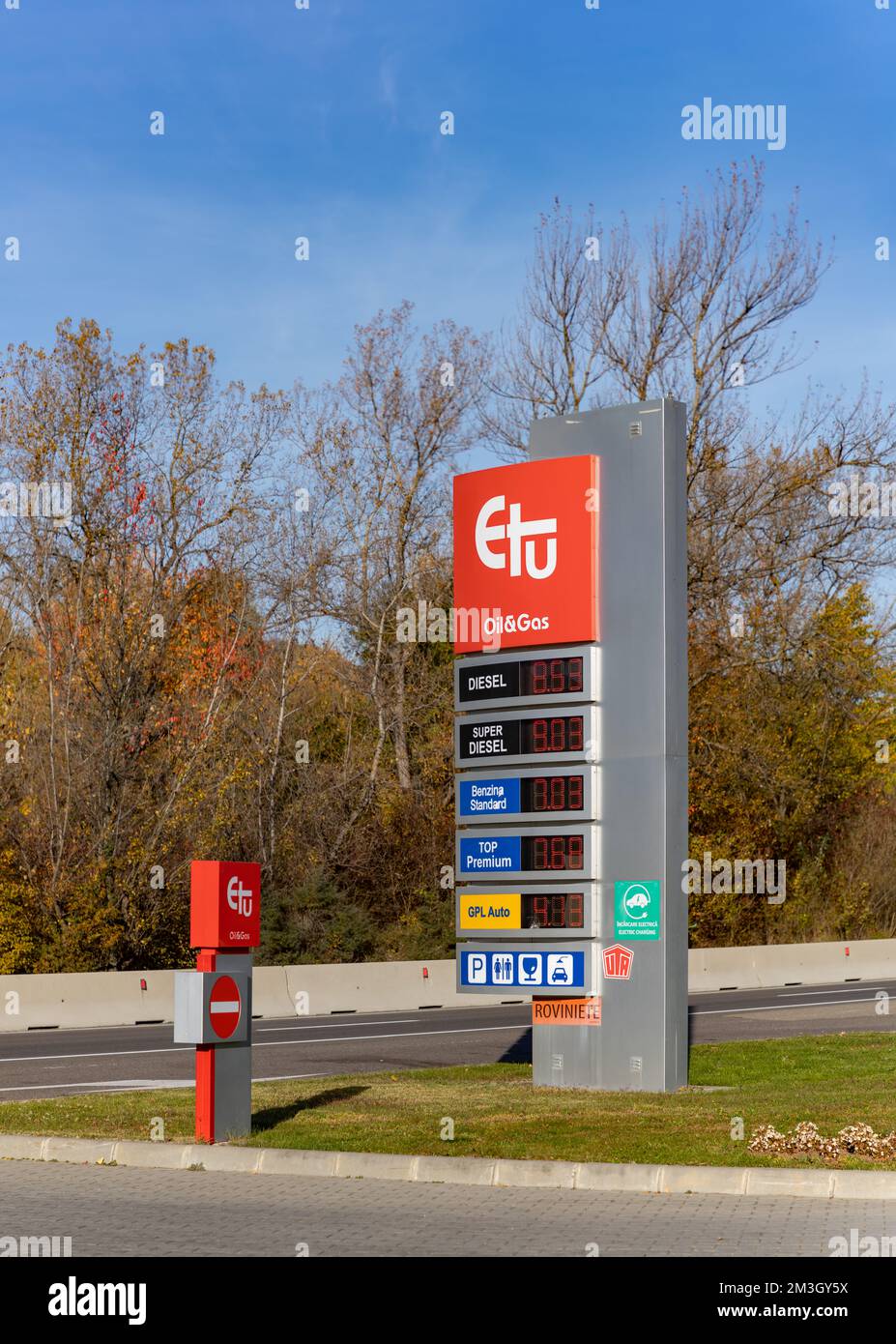Ein Bild der Gaspreise in einer ETU-Tankstelle. Stockfoto