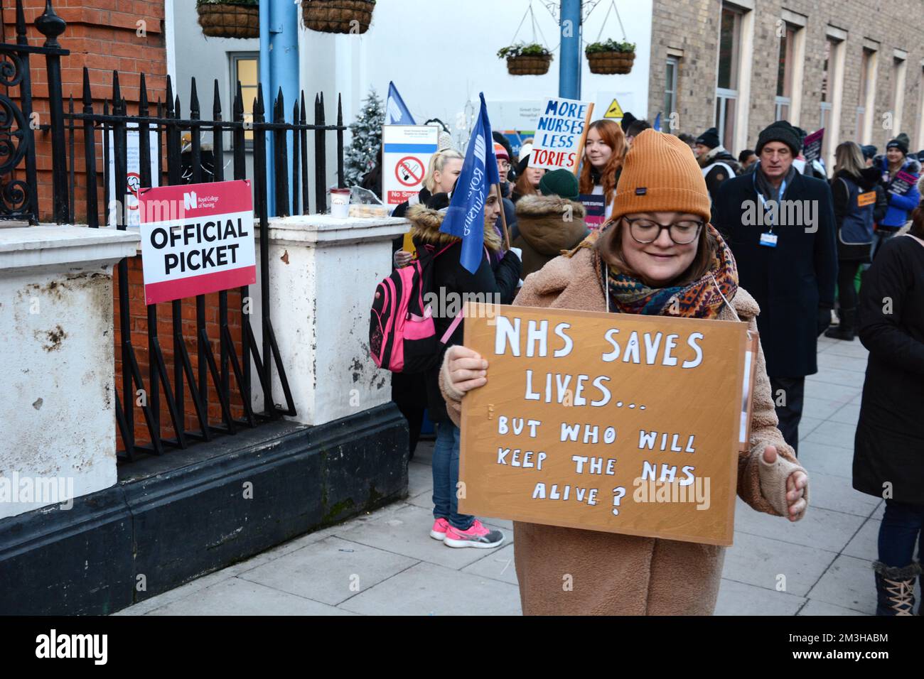 Der größte Streik in der Geschichte des RCN am started15.. Dezember 2022, als Pflegepersonal in England, Nordirland und Wales eine faire Bezahlung und Patientensicherheit verlangte. Stockfoto