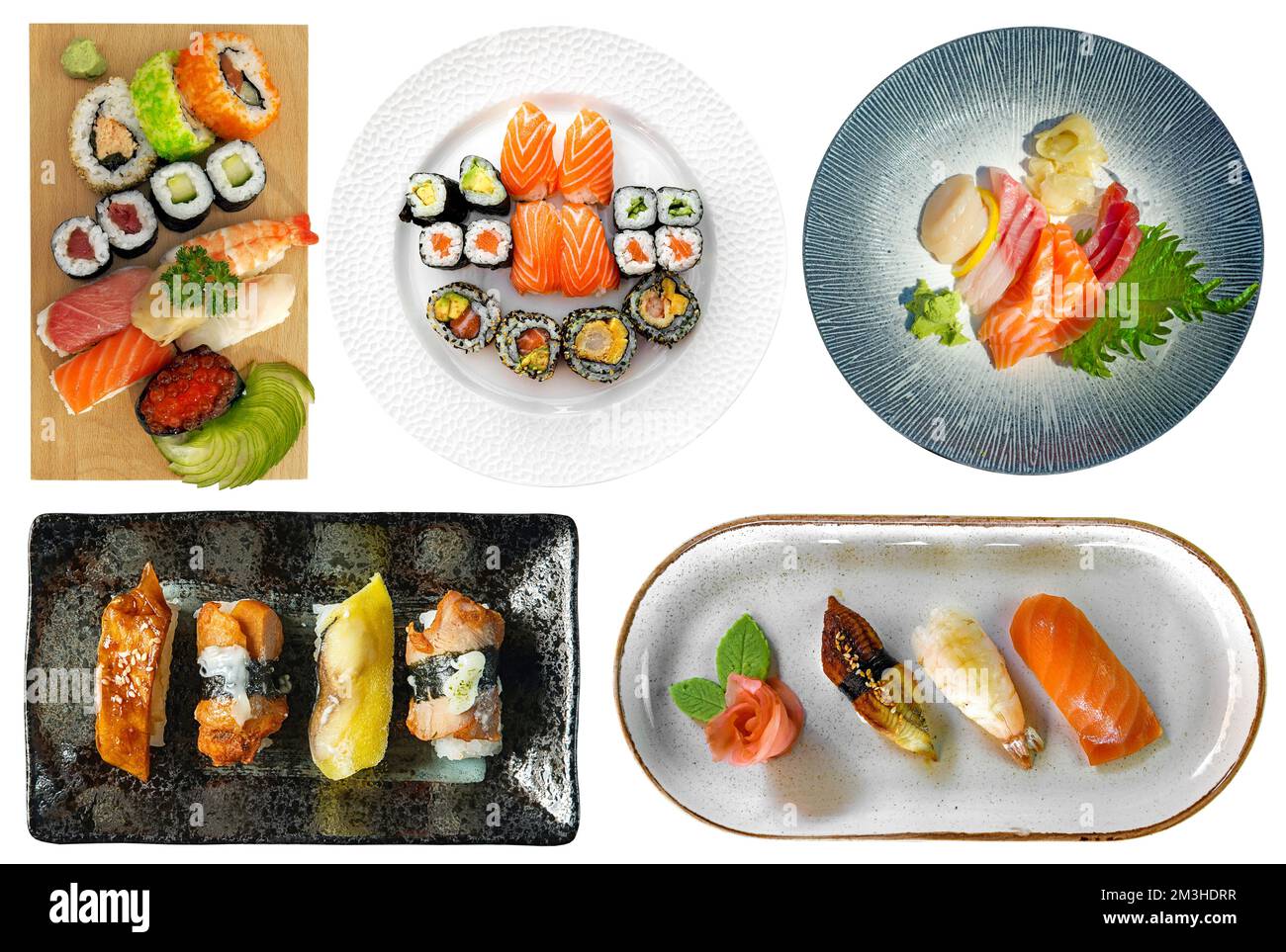 Verschiedene Sorten von Sushi und Sashimi, die auf weißem Hintergrund serviert werden. Ausgeschnittenes japanisches Essen, Blick von oben Stockfoto