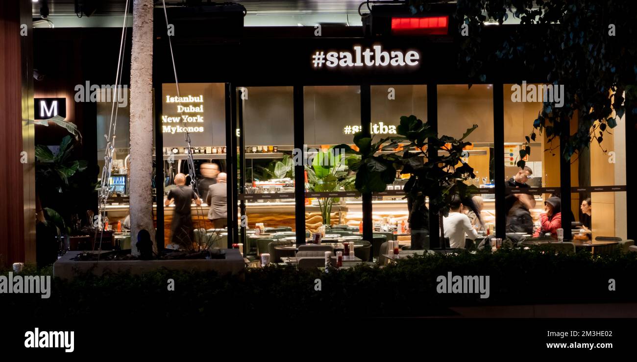 SaltBae Burger Galataport Salt BAE ist ein internationales Restaurant ...