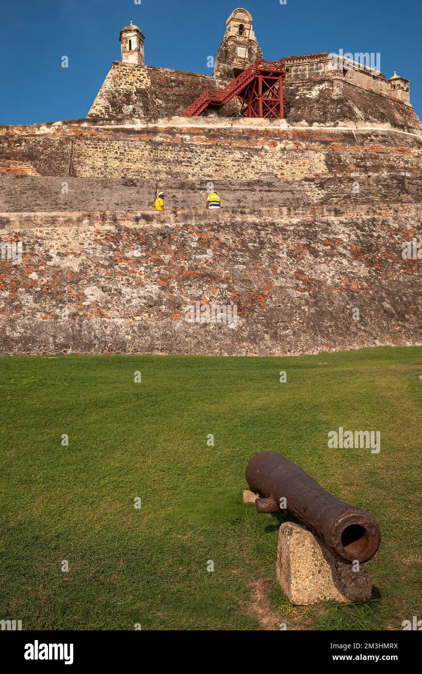 Alter Kanon in Castillo de San Felipe de Barajas, Cartagena de Indias, Kolumbien Stockfoto