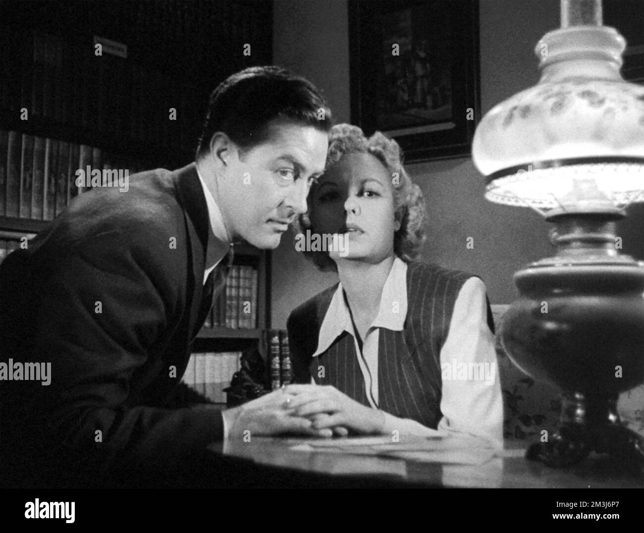 MINISTERIUM FÜR ANGST 1944 Paramount Film mit Ray Milland und Marjorie Reynolds Stockfoto