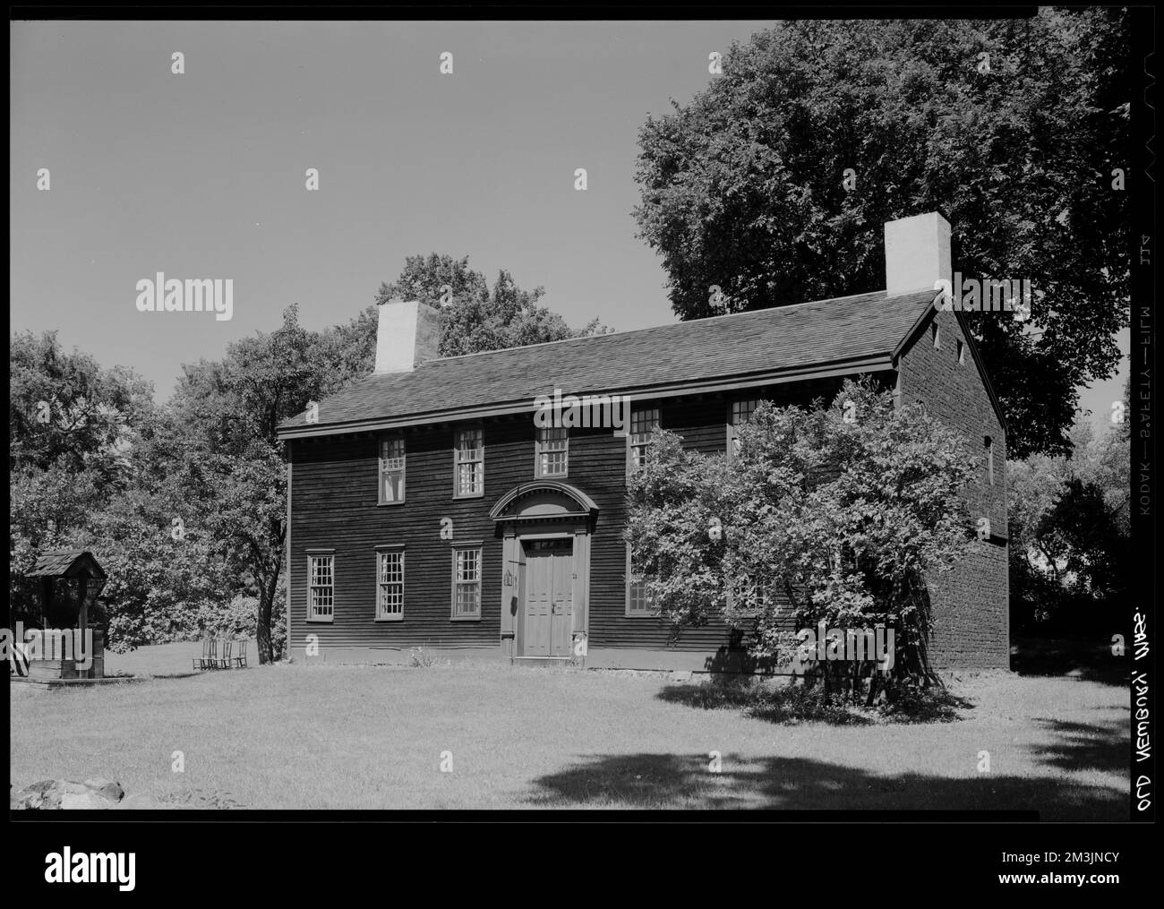 Old Newbury, Sommer, Architektur, Wohnungen. Samuel Chamberlain Fotosammlung Negatives Stockfoto