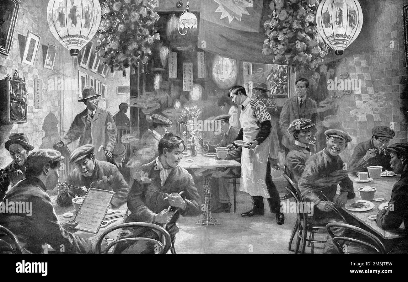 Szene aus dem Jahr 1920 eines chinesischen Restaurants in Londons Chinatown in Limehouse. Die ersten Chinesen, die sich in Großbritannien niederließen, kamen im späten 18.. Jahrhundert an. Sie waren ausschließlich männlich und Angestellte der East India Company, die sich in den Hafengebieten von Liverpool und Limehouse in London niederließen. Obwohl der Erfolg der Briten in den Opium-Kriegen (1840-1842) zu einem verstärkten Kontakt zwischen Großbritannien und China führte, blieb die chinesische Bevölkerung in Großbritannien sehr, sehr klein. Zur Wende des 20.. Jahrhunderts gab es in Großbritannien nur 545 Chinesen, fast alle männlich. Sie haben kleine Läden und Cafés, C. Stockfoto