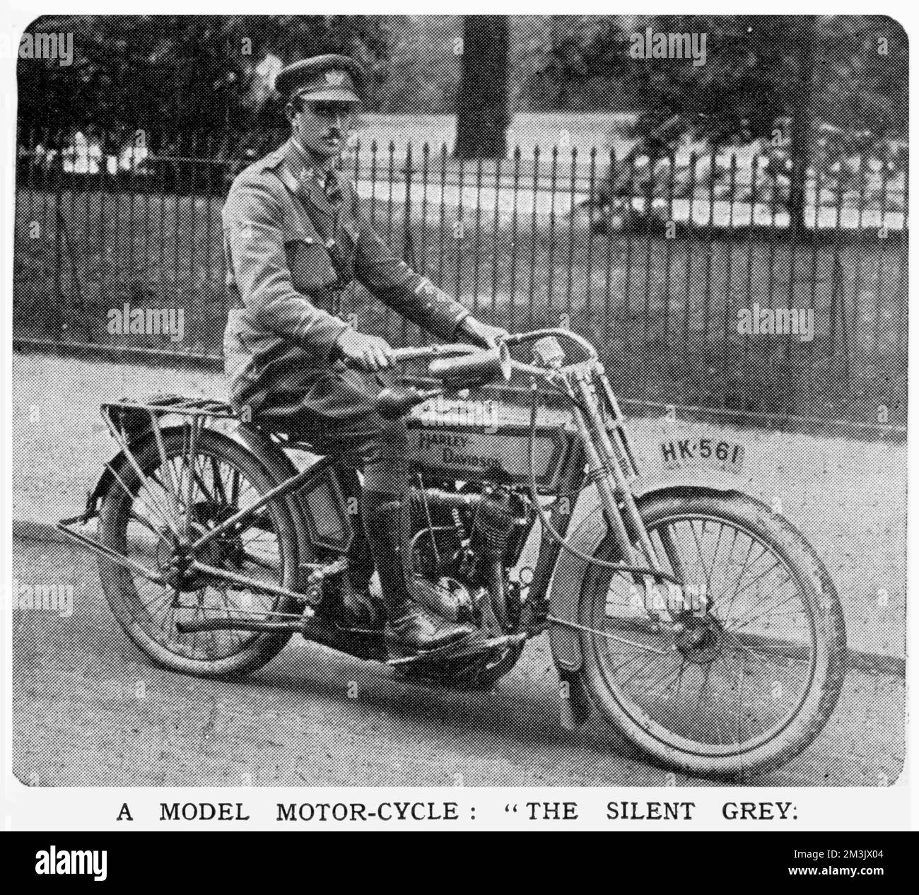 Neuestes 1916-Motorradmodell des amerikanischen Herstellers Harley Davidson, getestet vom Militär. Stockfoto