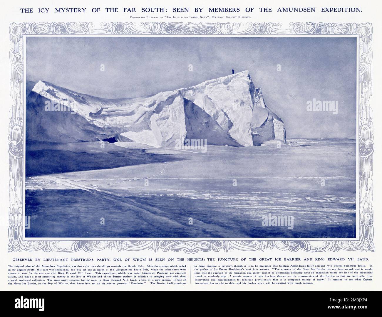 Mitglied der Amundsen Antarktis Expedition von 1910-12, steht auf der Großen Eisbarriere. Drei Männer wurden unter dem Kommando von Lieutenant Prestrud geschickt, um das Land von König Edward VII. Und die Bucht der Wale zu erkunden. Dieses Foto zeigt einen dieser Männer, der am Rand der Großen Eisbarriere steht und auf König Edward VII Land hinabblickt. Stockfoto