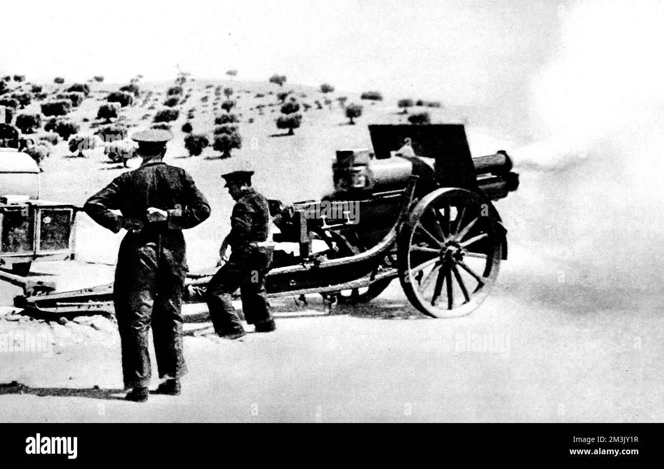 Republikanische Feldartillerie feuert in der Nähe von Toledo; spanischer Bürgermeister Stockfoto