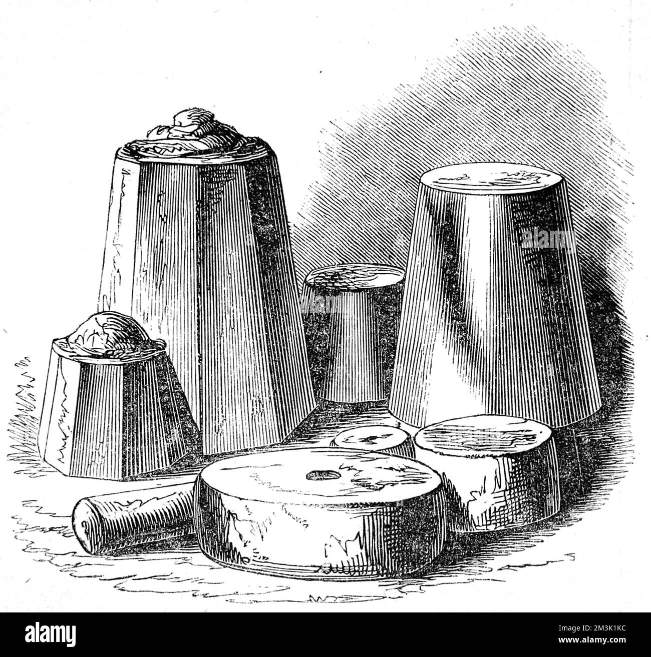 Kegelförmige Silberbarren, die nicht vollständig metallisch sind. Ist auch als Steinsilber bekannt. 1845 Stockfoto