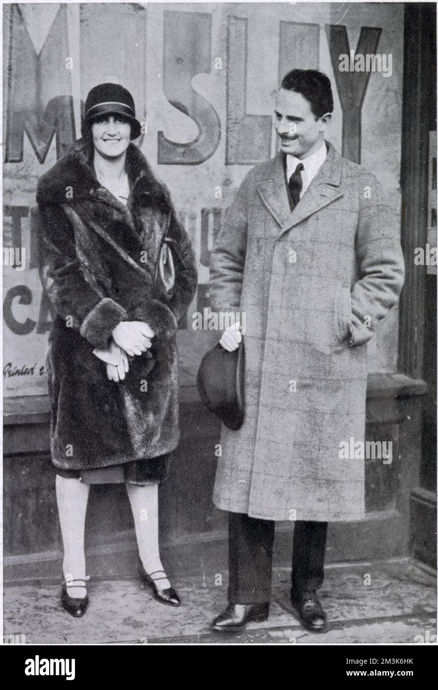 Lady Cynthia und Oswald Mosley führen Wahlkampf in Smethwick, West Midlands. Zu jener Zeit repräsentierte Oswald Mosley die Labour-Partei. Stockfoto