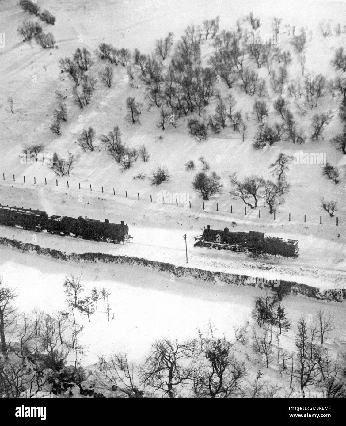 Der Zug schneite im Winter 1947 in Wales Stockfoto