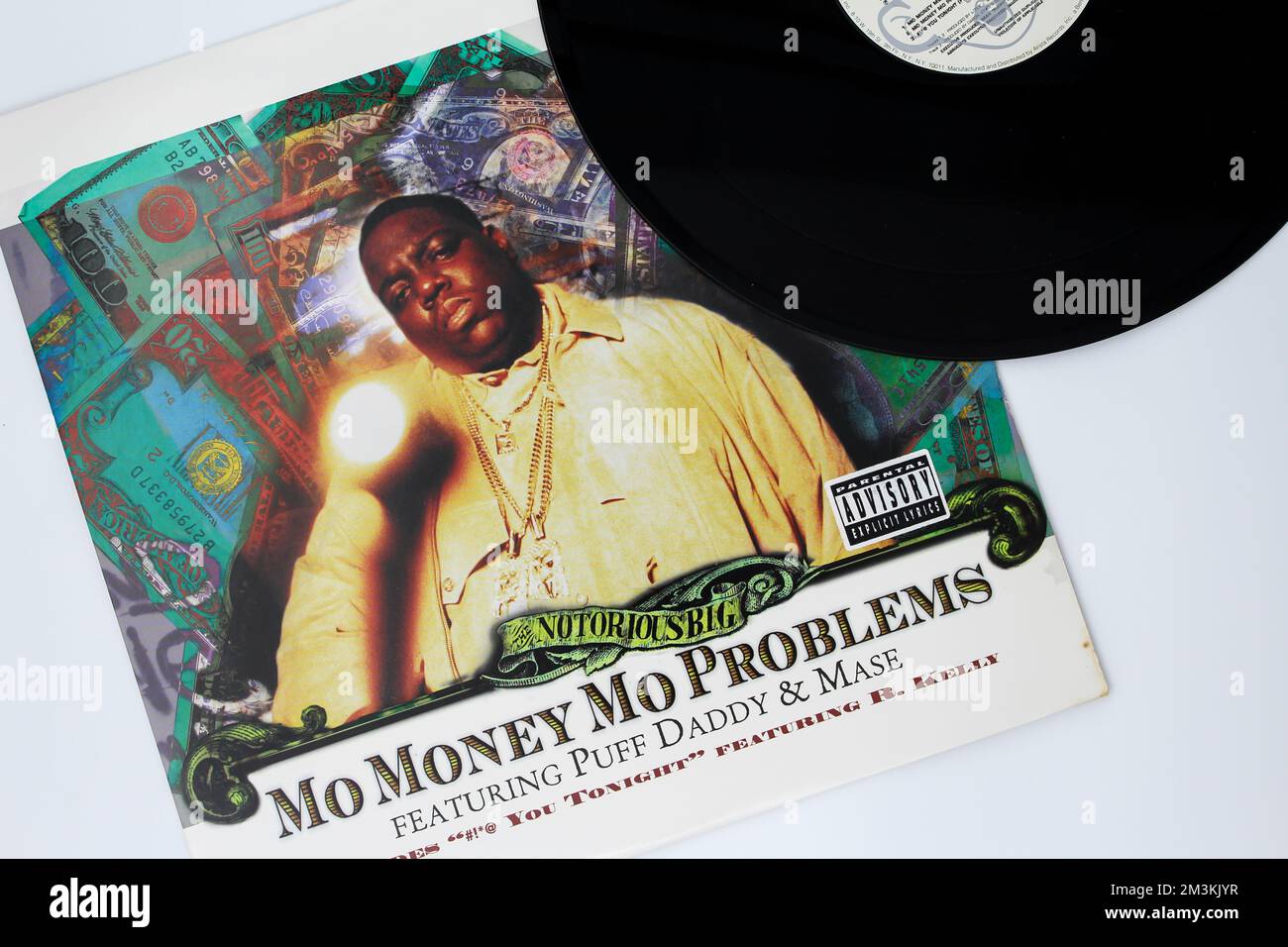 Mo Money Mo Problems ist ein Song von amerikanischem Rapper, dem berüchtigten B.I.G alias Biggie Smalls aus dem Album Life After Death auf Schallplatten-LP-Disc. Stockfoto
