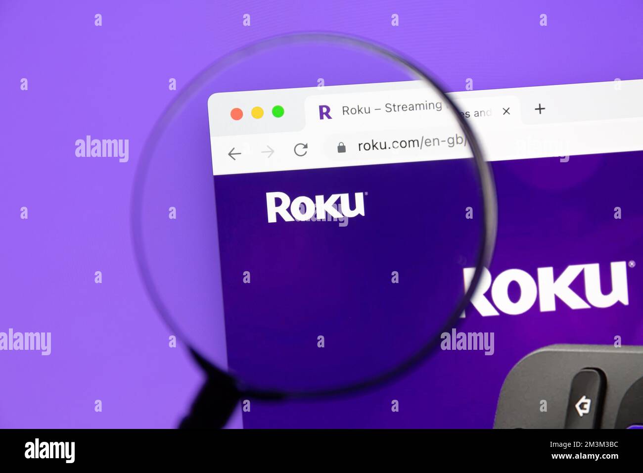 Ostersund, Schweden - 20. Okt. 2022: Roku-Website. Roku ist eine Marke für digitale Medienplayer mit Hardware, die vom amerikanischen Unternehmen Roku hergestellt wird. Stockfoto