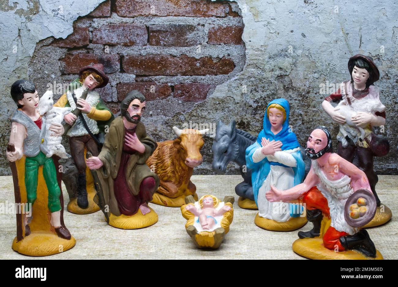 Weihnachtsszene. Heilige Figuren in einer italienischen Presepe. Stockfoto