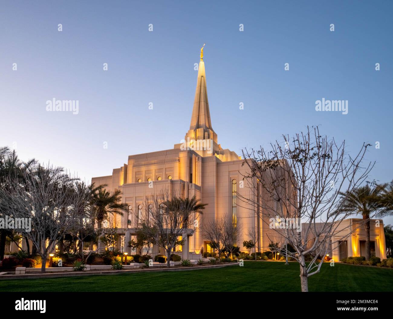 Gilbert LDS Tempel bei Sonnenuntergang Stockfoto