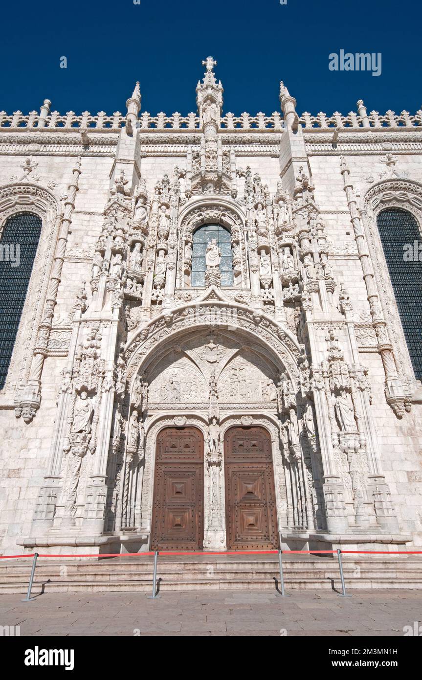 Kirche Santa Maria de Belem, Kloster Jeronimos (erbaut im 16.. Jahrhundert vom Architekten Diogo de Boitaca im manueline-Stil), Lissabon, Portugal Stockfoto