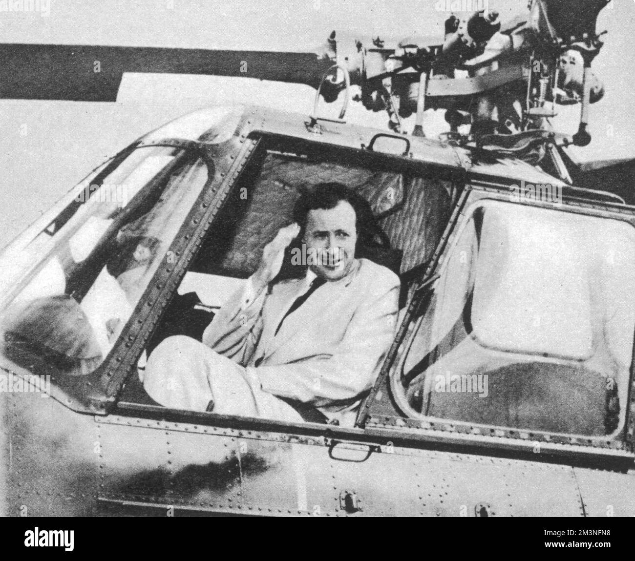 Duncan Sandys (1908-1987) im Hubschrauber Stockfoto