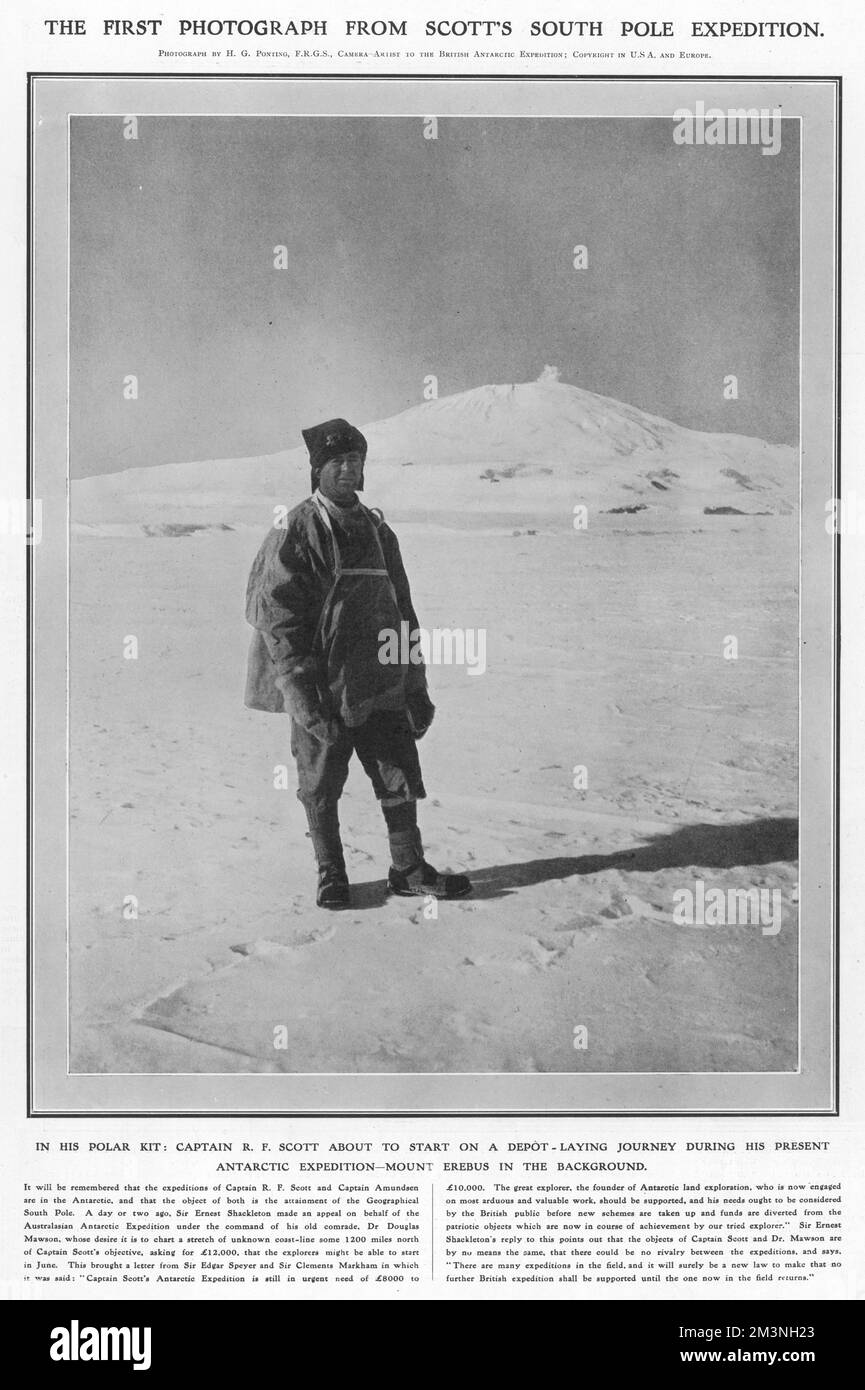 Kapitän Robert Falcon Scott (1868 - 1912), britischer Antarktis-Forscher, fotografierte in seinem Polarkasten, der kurz davor stand, auf eine Depot-Lay-Reise zu gehen, bevor er und sein Team die unglückselige Expedition zum Südpol im Jahr 1912 unternahmen. Mount Erebus ist im Hintergrund zu sehen. Datum: 1911 Stockfoto