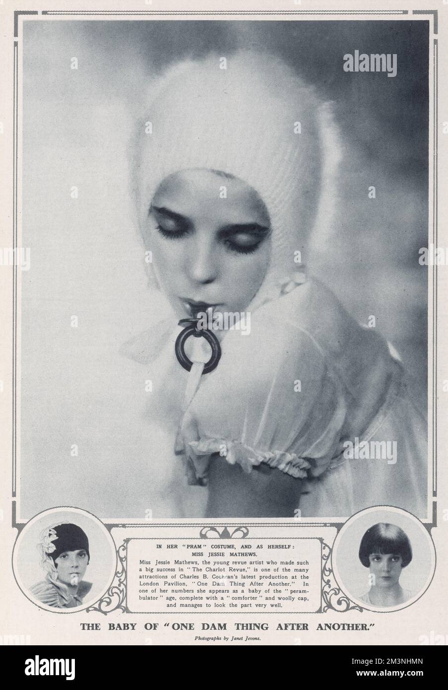 JESSIE MATTHEWS in 1927 britischer Sängerin und Tänzerin von Bühne und Leinwand, in ihrem „Kinderwagen“-Kostüm in der Charles Cochran-Produktion „One Dam Thing After Another“. In einer ihrer Zahlen erschien sie als Baby, komplett mit Wollmütze und Puppe. Zwei kreisförmige Vignetten unten zeigen „normale“ Porträts von ihr. Datum: 1907 - 1981 Stockfoto