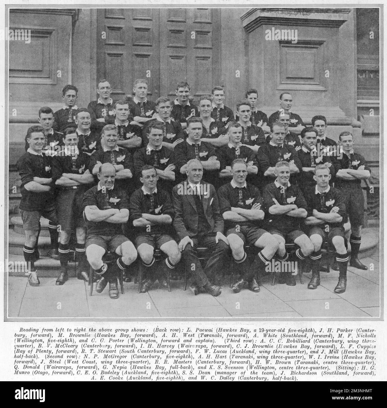 Ein Teamfoto des neuseeländischen Rugby-Teams „All Blacks“, das seit 19 Jahren das erste Team ist, das Großbritannien besucht. Datum: 1924 Stockfoto