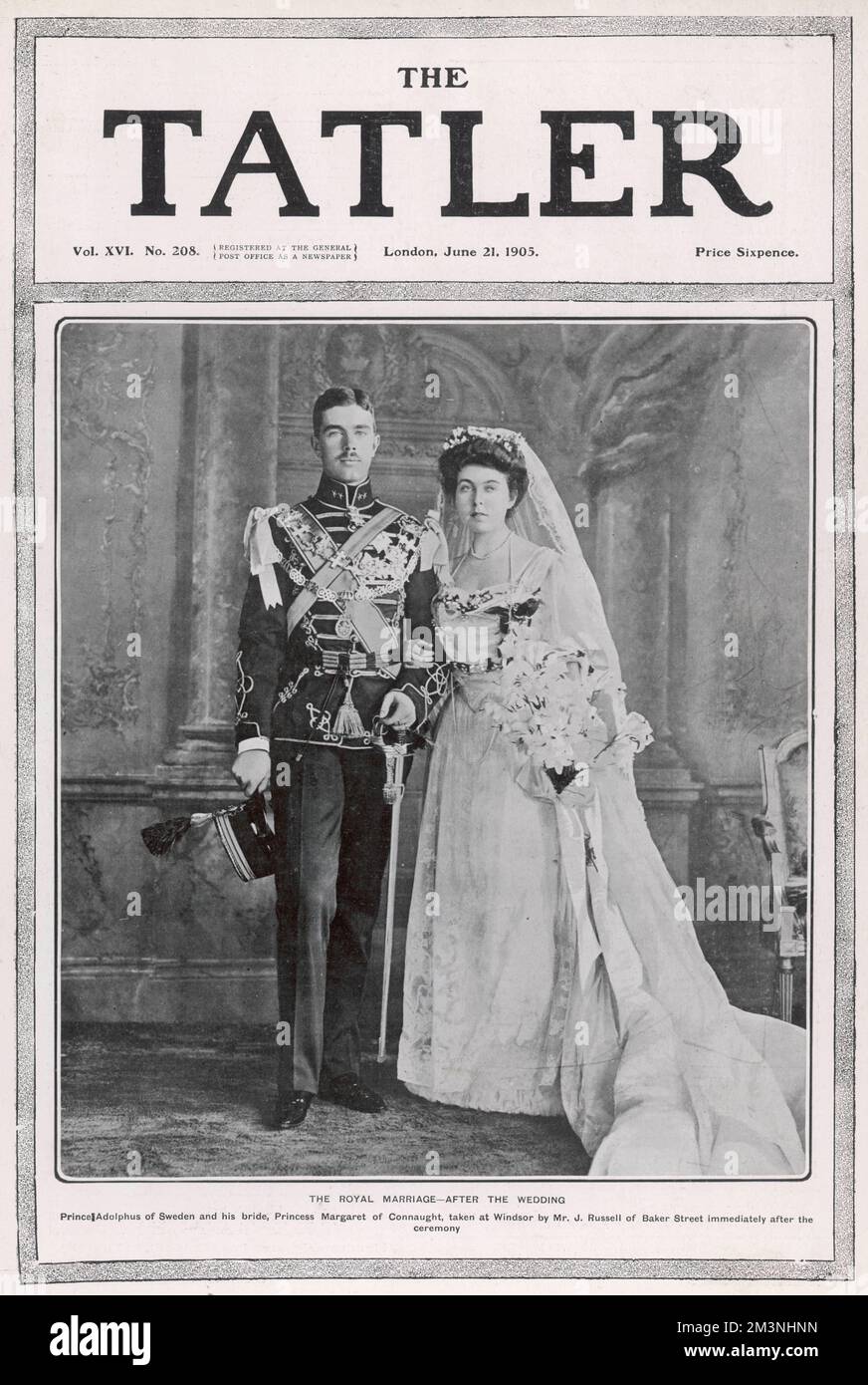 Prinz Gustavus Adolphus von Schweden, mit seiner Braut Prinzessin Margaret von Connaught an ihrem Hochzeitstag, dem 15. Juni 1905. Das Foto wurde direkt nach der Zeremonie in Windsor aufgenommen. Datum: 1905 Stockfoto