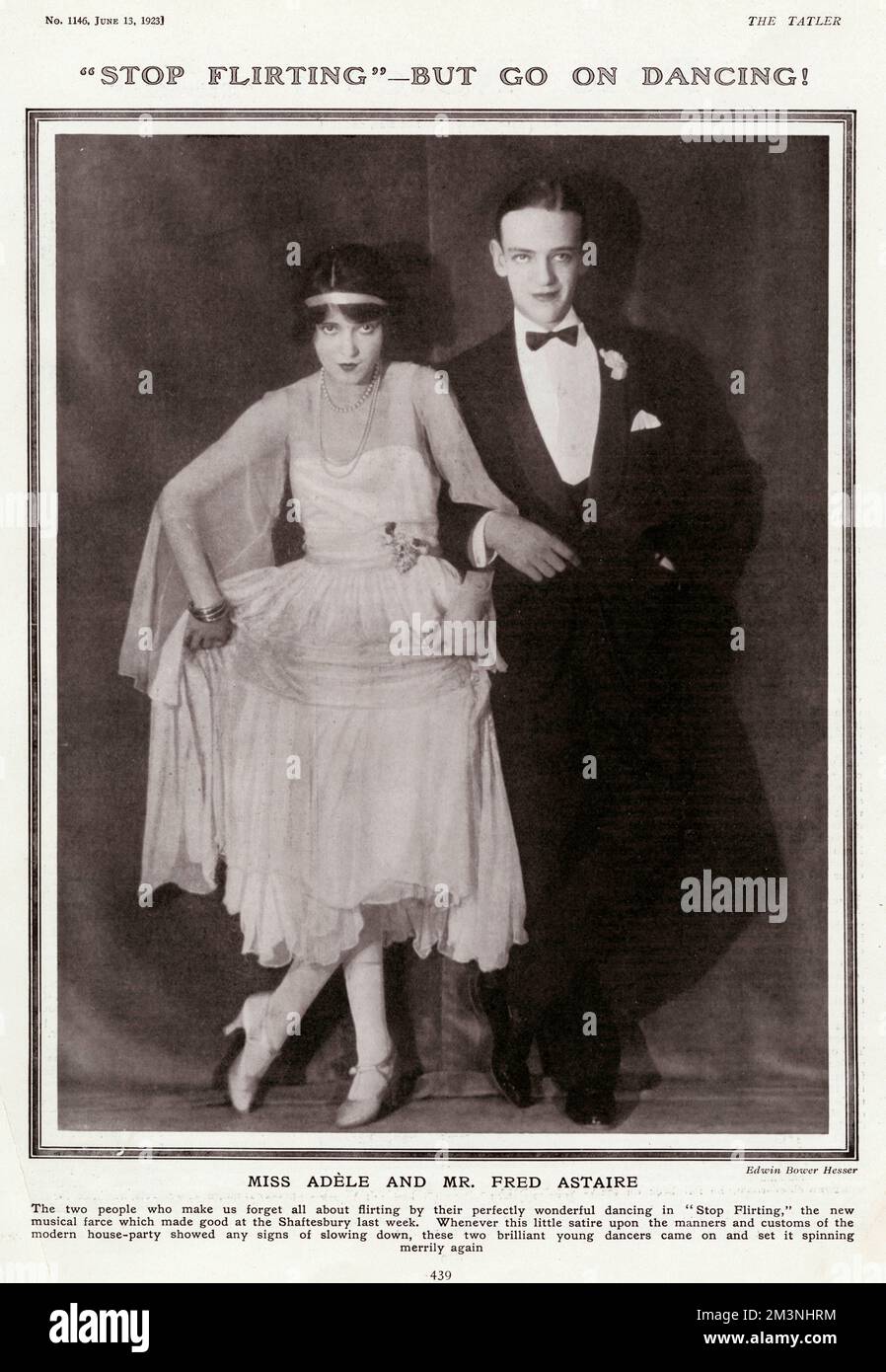 Fred Astaire, geboren Frederick Austerlitz (1899 - 1987), amerikanischer Tänzer und Schauspieler, abgebildet mit seiner älteren Schwester Adele (1896 - 1981), die von Kindheit bis 1932 seine Tanzpartnerin war, als sie sich vom Tanz zurückzog, um den britischen Aristokraten Lord Charles Spencer Cavendish zu heiraten, Zweiter Sohn des 9.. Herzogs von Devonshire. Sie wurden zu der Zeit im „Stop Flirting“ im Shaftesbury Theatre in London im Jahr 1923 gezeigt. Datum: 1923 Stockfoto