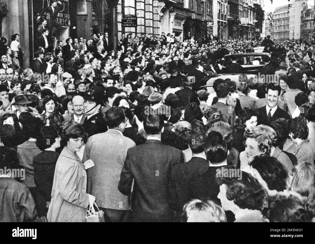 Hochzeit von Prinzessin Margaret - das Weggehen Stockfoto Hochzeit von Prinzessin Margaret - das Weggehen Stockfoto