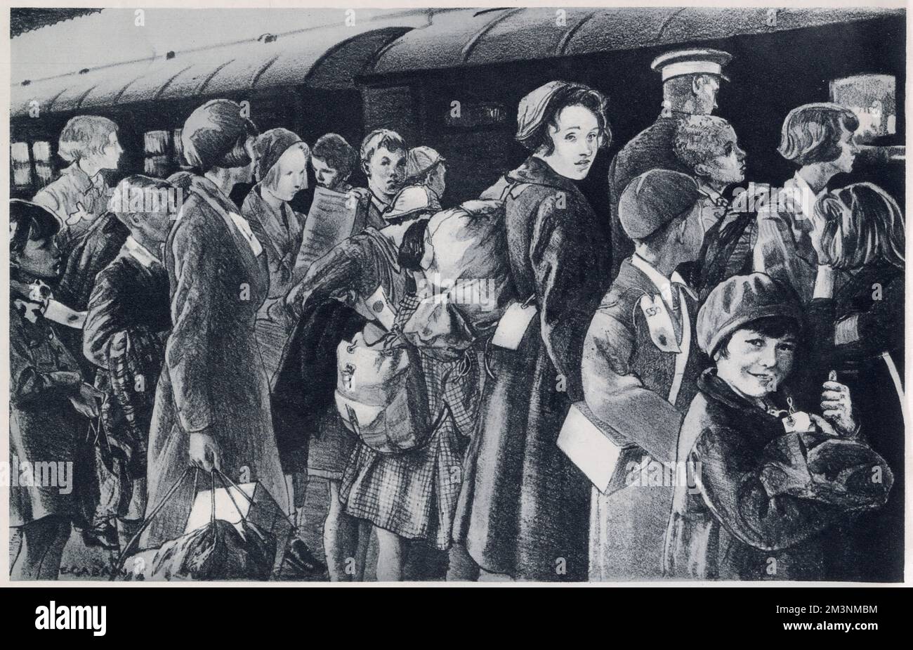 Kinder mit Anhänger an ihrem Gepäck, die auf der Plattform stehen. Sie werden von London ins Land evakuiert. Stockfoto