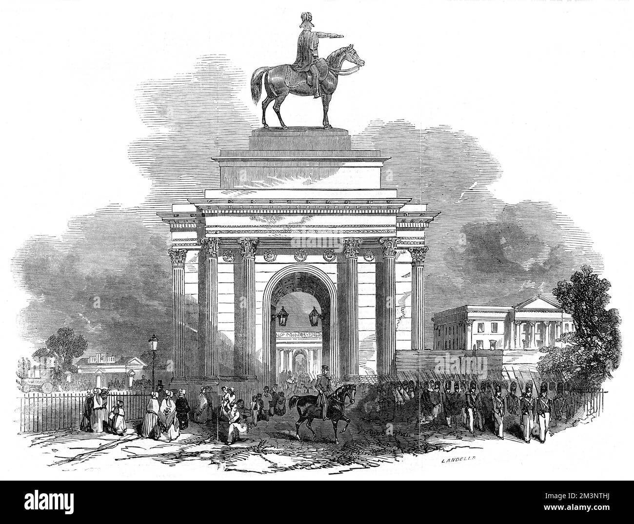 Die große Reiterstatue des Herzogs von Wellington von Matthew Cotes Wyatt auf dem Wellington Arch oder dem Constitution Arch in der Hyde Park Corner, wie sie aus Constitution Hill, London, ersichtlich ist. Datum: 1846 Stockfoto