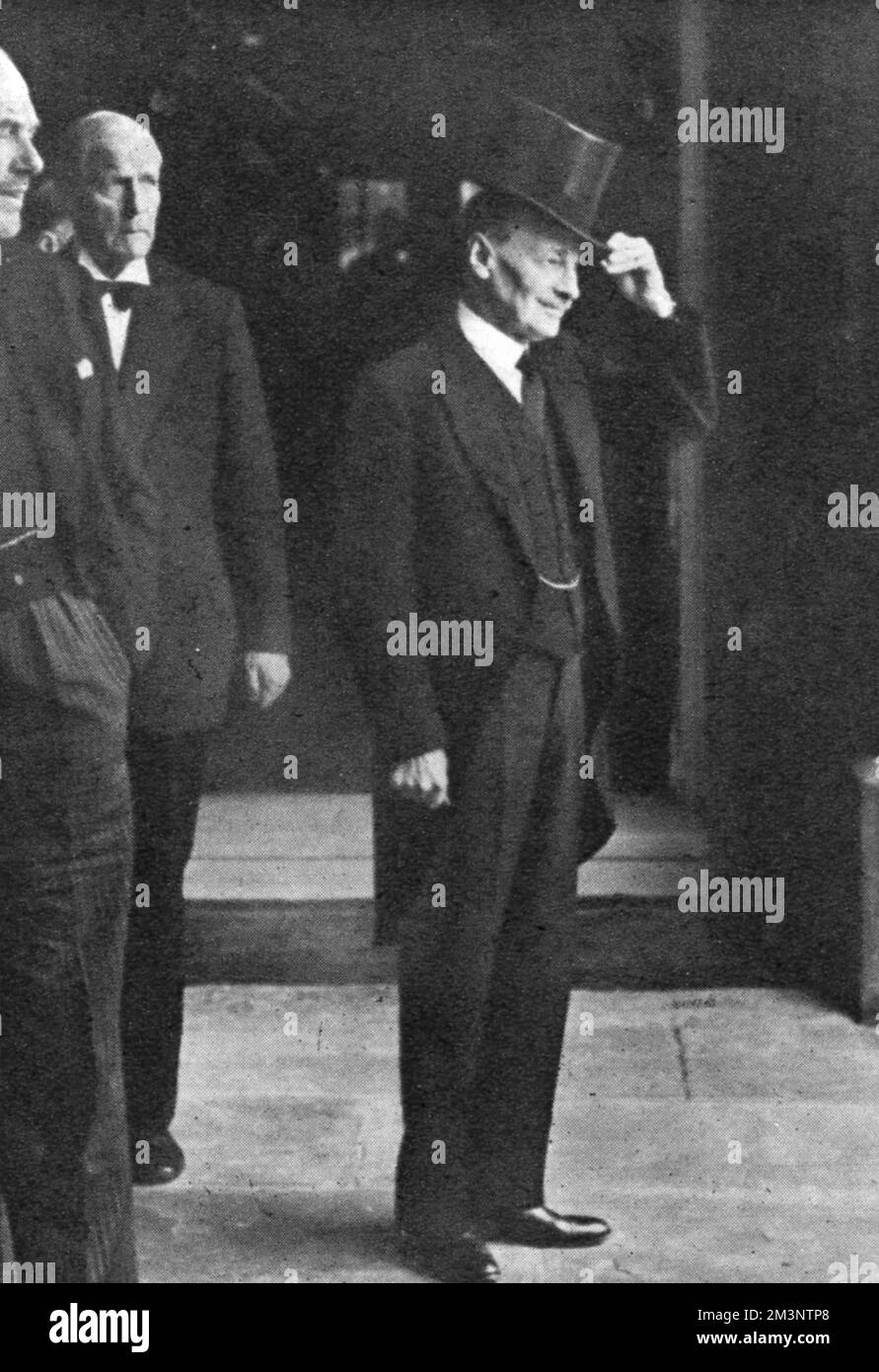 Erste Sitzung der Krönungskommission: Herr Attlee Stockfoto