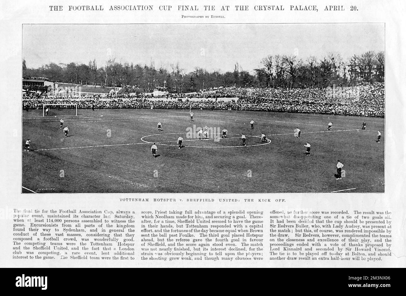 Die letzte Krawatte des Fußballverbandes im Crystal Palace, 20.. April 1901. Tottenham Hotspur und Sheffield United wurden zu Beginn der Veranstaltung zusammen mit einem Bericht aus den illustrierten London News abgebildet. Das Spiel endete mit einem Unentschieden von zwei allen. Datum: 1901 Stockfoto