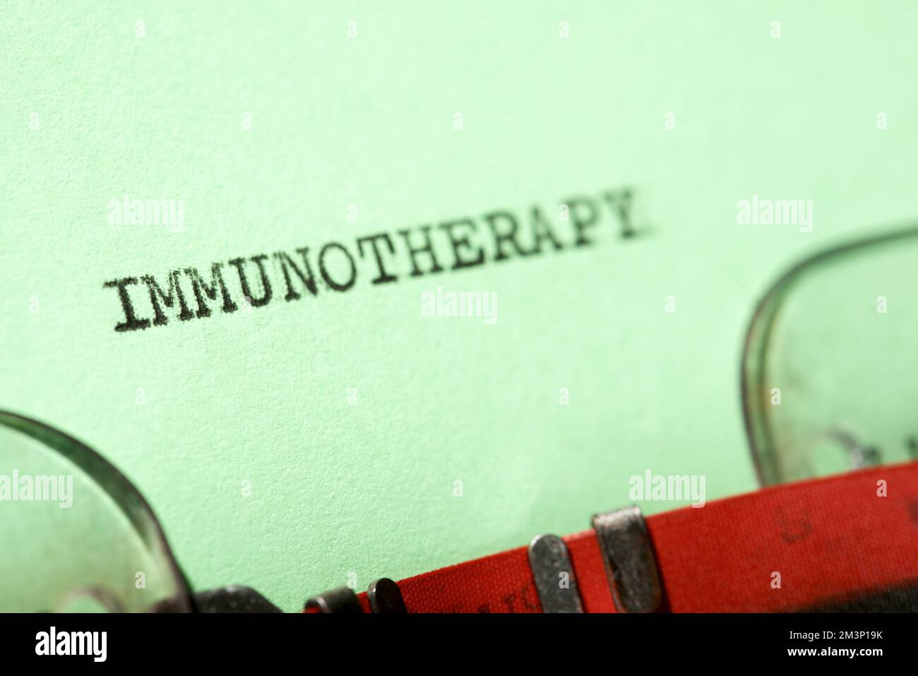Immuntherapie-Wort mit Schreibmaschine geschrieben. Stockfoto