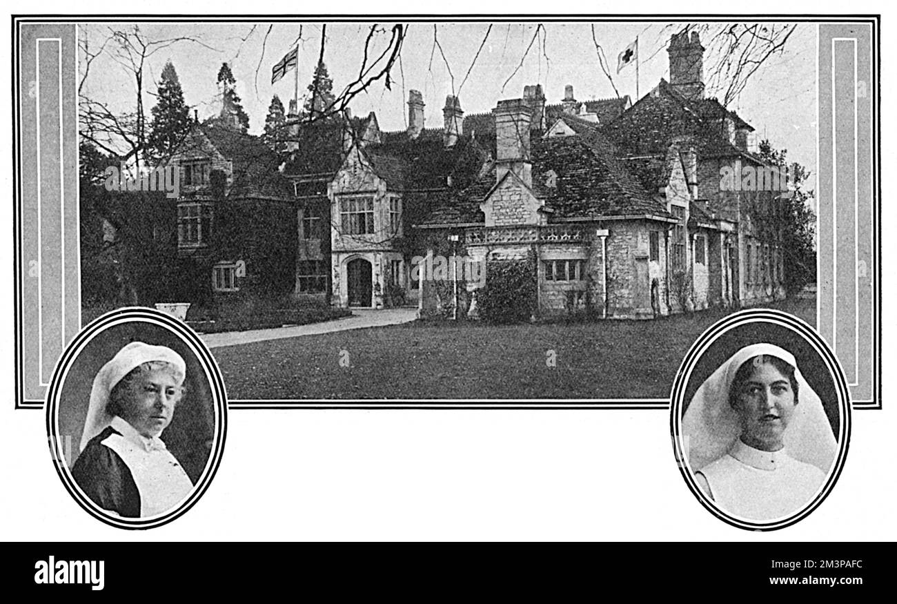 Wingfield House Red Cross Hospital, Sitz von Sir Vincent und Lady Caillard, das seit Oktober 1914 als Militärkrankenhaus betrieben wurde, beginnend mit siebzehn Betten und aufsteigend auf vierzig. Lady Caillard (links abgebildet) fungierte als Kommandant und wurde von ihrer einzigen Tochter unterstützt. Über 400 Patienten waren von der Eröffnung bis zur Veröffentlichung dieses Films im Tatler im Januar 1918 durchgekommen. Sir Vincent Caillard war früher bei den Sappers und Direktor von Vickers Ltd Datum: 1918 Stockfoto