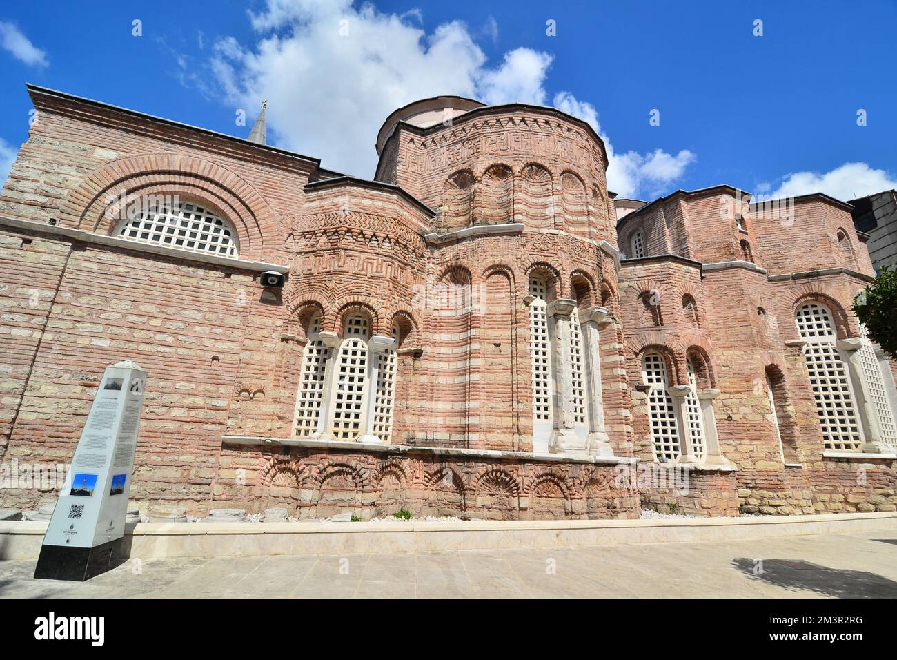 Die Fenari Isa Moschee oder die Lippen-Klosterkirche, die einst als orthodoxe Kirche in Istanbul diente, wurde von den Türken in eine Moschee umgewandelt. Stockfoto