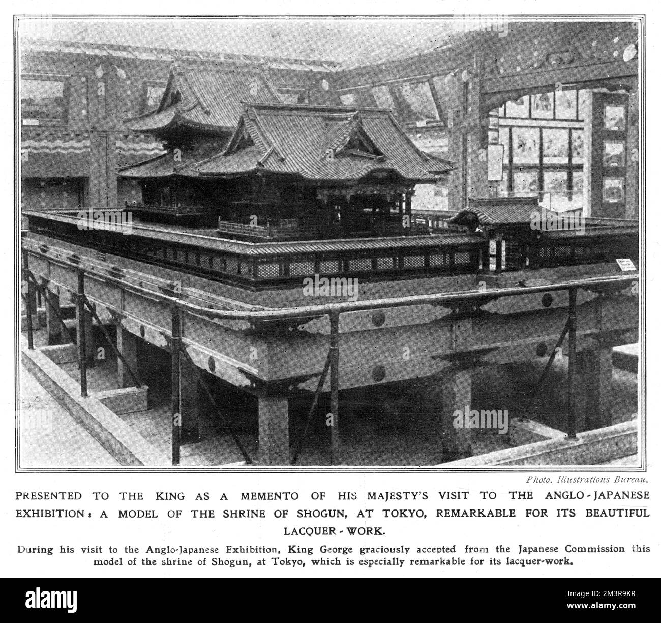 Das Taitokuin Mausoleum ist ein Modell des Schreins des Shogun in Tokio auf der japanisch-britischen Ausstellung in White City (Mai bis Oktober 1910), das König Edward VII von der japanischen Kommission als Erinnerung an seinen Besuch vorgestellt wurde. Es ist bemerkenswert für seine Lackarbeit. Datum: 1910 Stockfoto