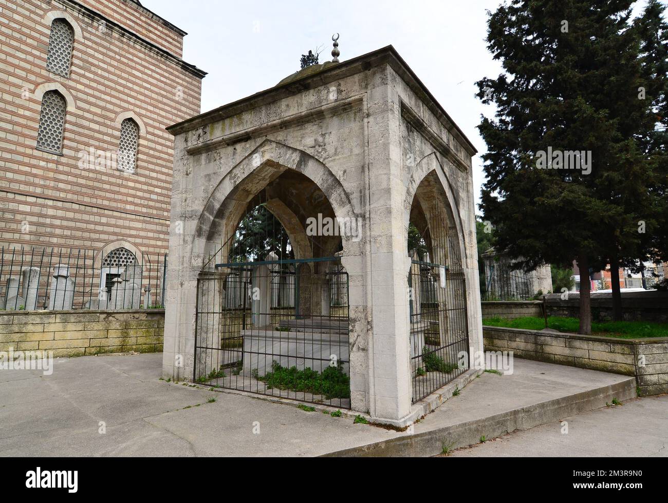 Die Murat Pasha Moschee befindet sich im Stadtteil Fatih von Istanbul. Es wurde zwischen 1465 und 1471 erbaut. Stockfoto