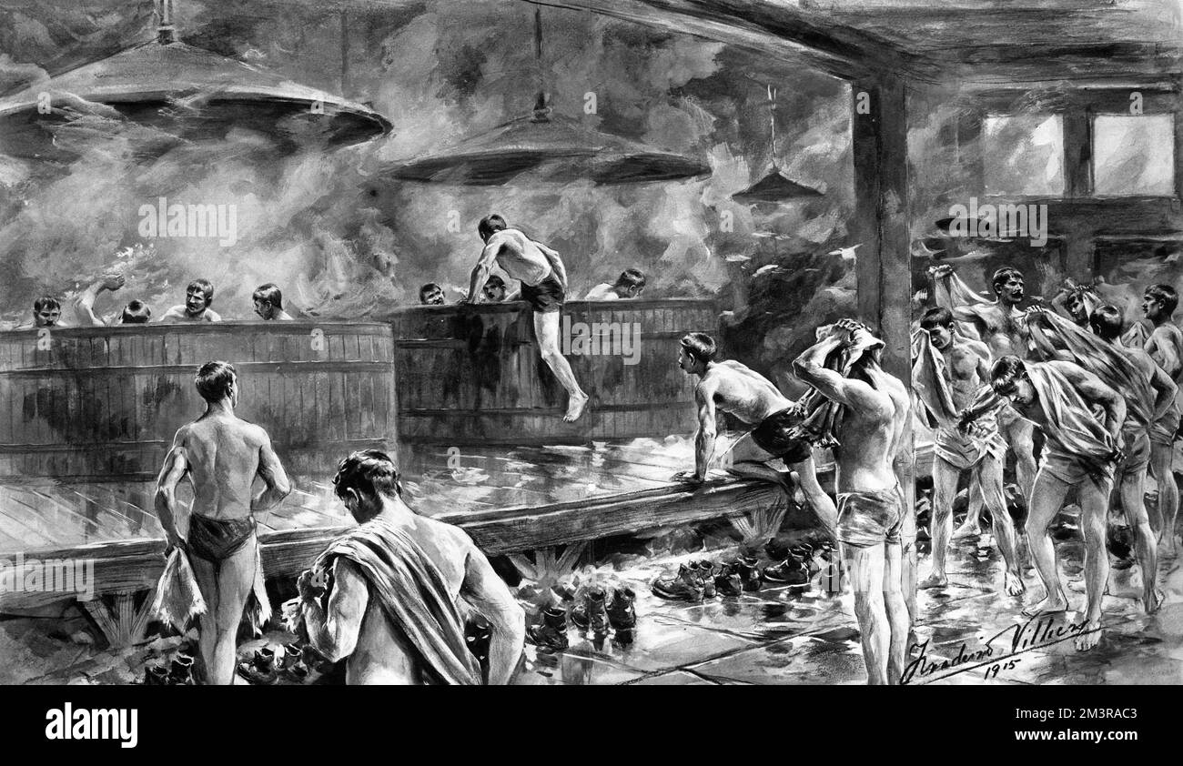 Soldaten baden in einer Brauerei in fermentierenden Fässern, die während des Ersten Weltkriegs in heiße Bäder umgewandelt wurden, in Reichweite von Granatfeuer Datum: 1915 Stockfoto