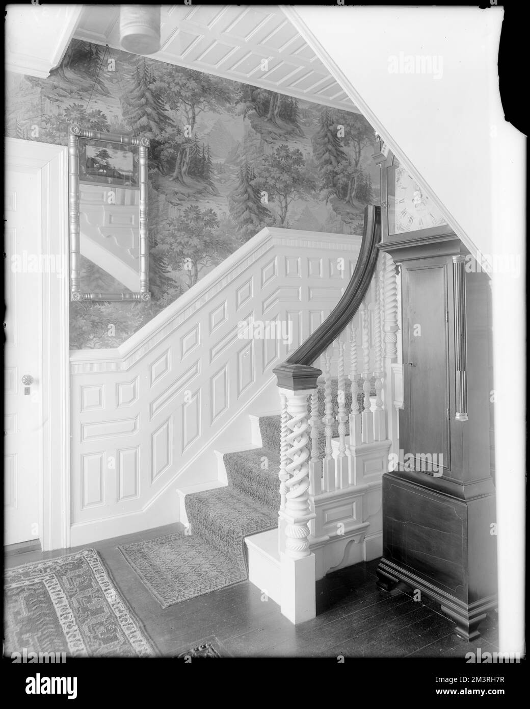 Salem, 5 Monroe Street, Treppe, Richard Harrington Haus, Häuser, Innenräume, Treppen. Frank Cousins Glass Plate Negatives Collection Stockfoto