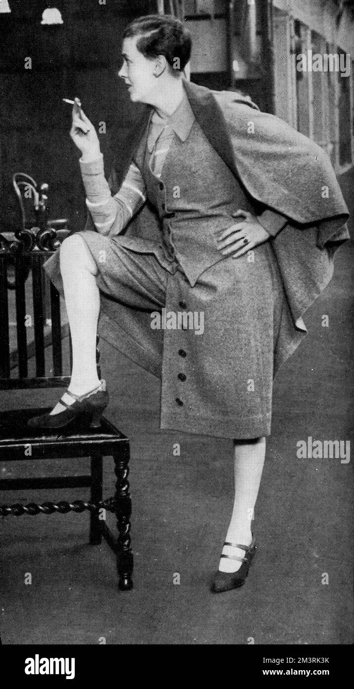 Gewagte Moden für Frauen im Magazin "The Sphere", 1927. In dem Begleittext wird erschreckend erklärt, dass der Haremrock "das ist, was wir hoffen, dass er niemals sein wird", und es wird noch hinzugefügt, dass dieser Modetrends "ein mögliches Ergebnis der Emanzipation" ist. 1927 Stockfoto