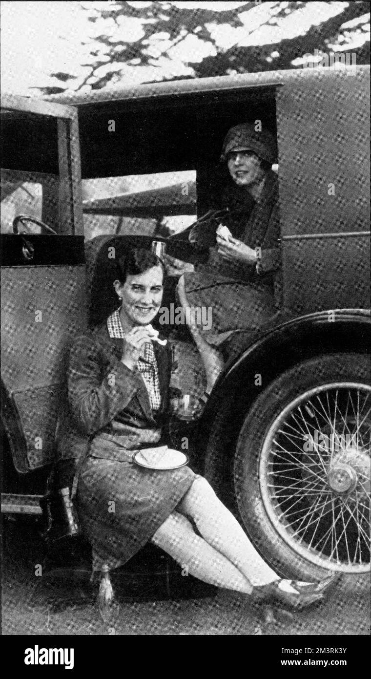 Picknick in einem Auto in Brooklands Stockfoto