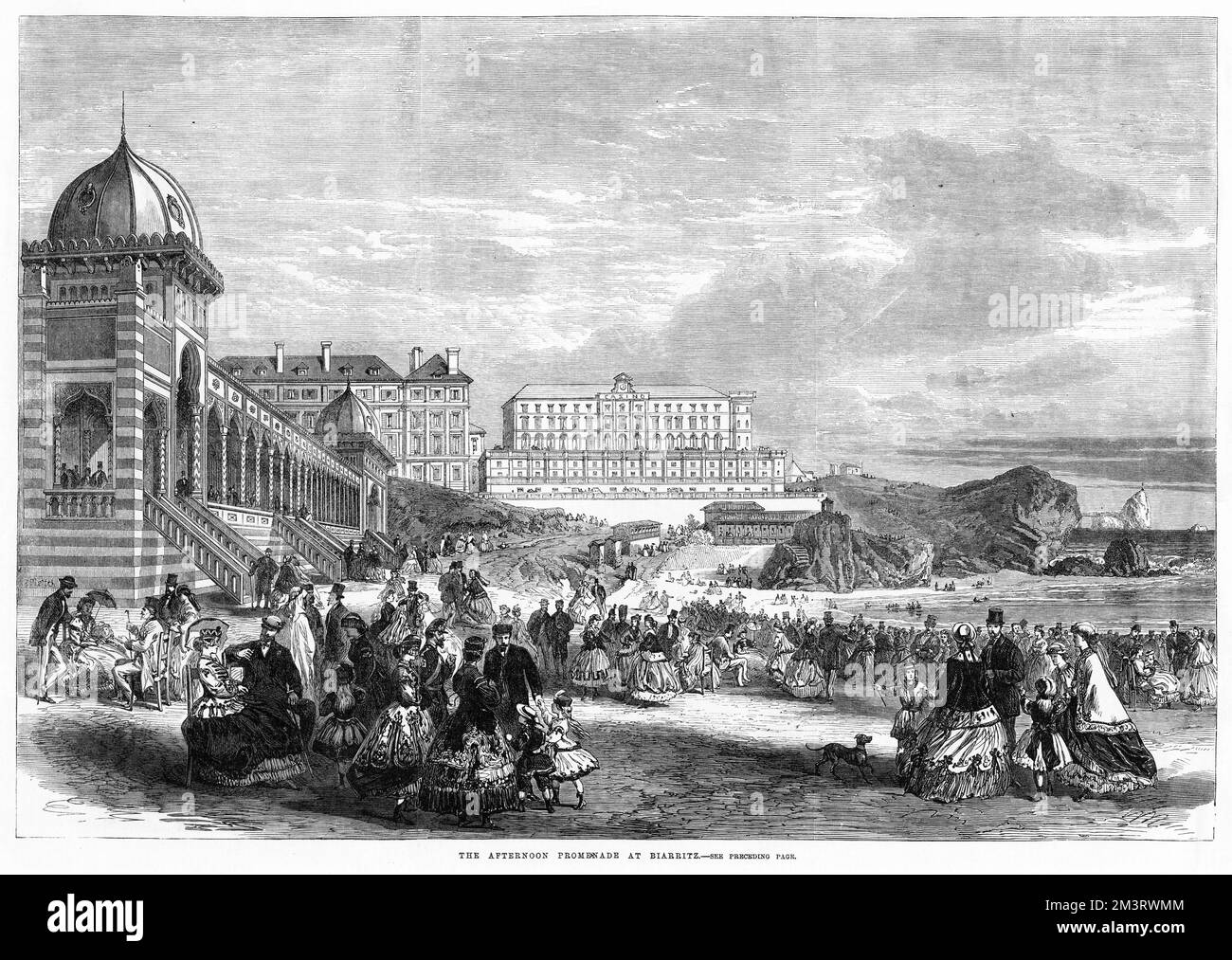 Die Nachmittagspromenade in Biarritz an der Südwestküste Frankreichs wurde von Napoleon III. Und Kaiserin Eugenie, die hier die Villa Eugenie erbaute, zu einem modischen Resort gemacht. Datum: 1866 Stockfoto