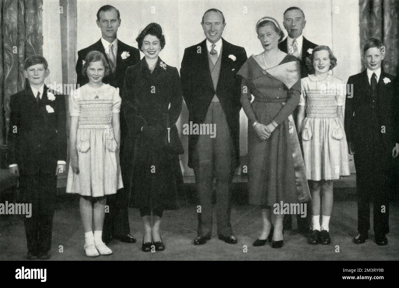 Queen and prince philip 1953 -Fotos und -Bildmaterial in hoher